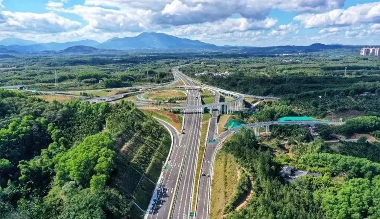 海南省萬(wàn)寧至洋浦高速公路第二代建段環(huán)境保護(hù)、景觀(guān)及服務(wù)設(shè)施工程(項(xiàng)目名稱(chēng))